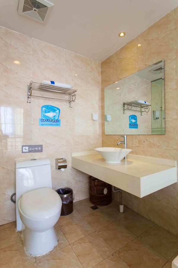7Days Inn Xianning Hot Spring Pedestrian Street Shopping Park المظهر الخارجي الصورة
